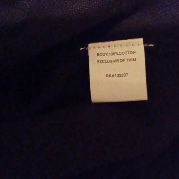 🌹Vneck sequence top - Picture 9 of 12